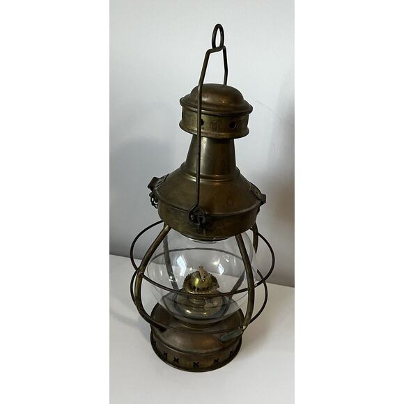 W.E. RHYNE Brass Mast Light Lamp Oil Maritime Sea Nautical Ship Lighthouse Decor - Picture 5 of 10